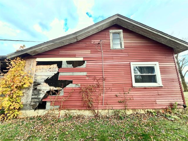 3240 E Reading Road, Osseo, MI 49266