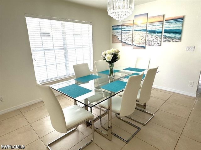 637 95th AVE N, Naples, FL 34108