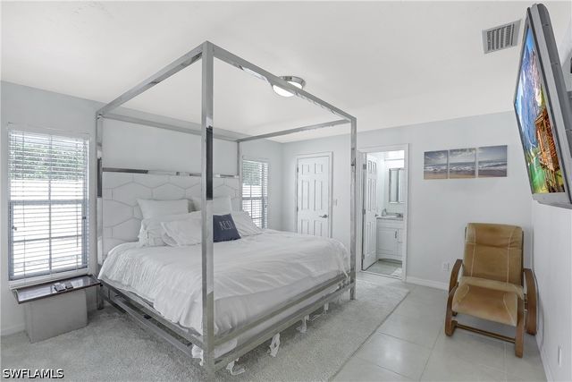 637 95th AVE N, Naples, FL 34108