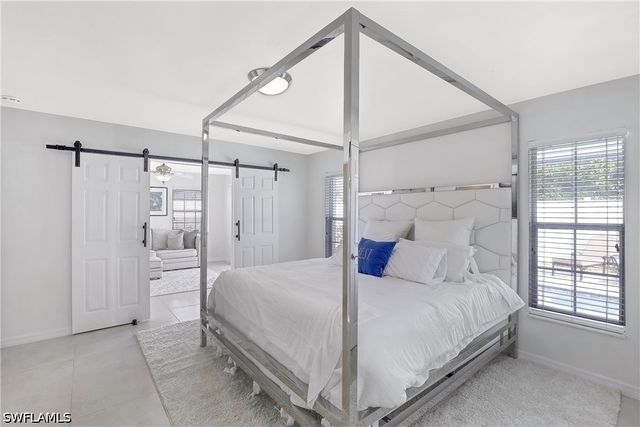 637 95th AVE N, Naples, FL 34108