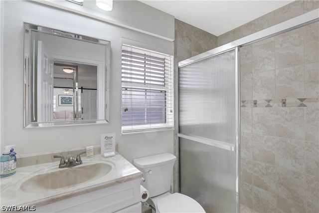 637 95th AVE N, Naples, FL 34108