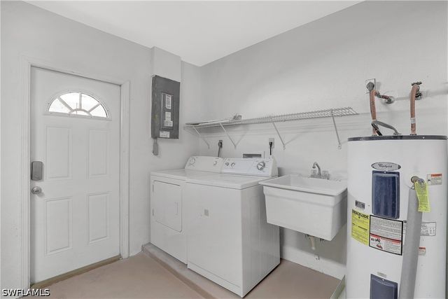 637 95th AVE N, Naples, FL 34108