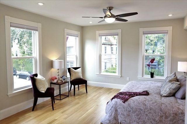 40 Evergreen Ave A, Somerville, MA 02145