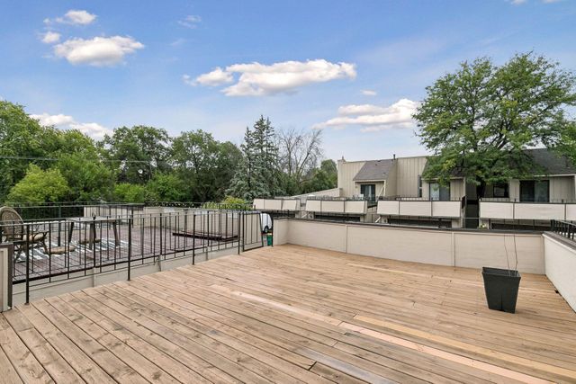 5851 Lake Curve Lane, Brooklyn Center, MN 55429