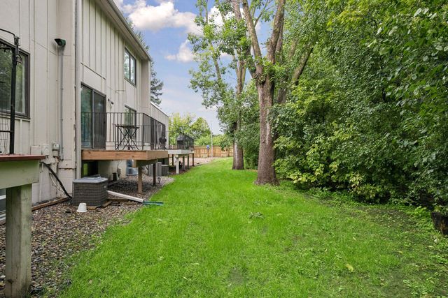 5851 Lake Curve Lane, Brooklyn Center, MN 55429