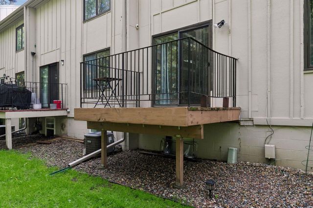 5851 Lake Curve Lane, Brooklyn Center, MN 55429