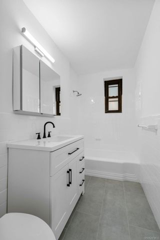 88-10 32nd Ave Avenue 304, East Elmhurst, NY 11369