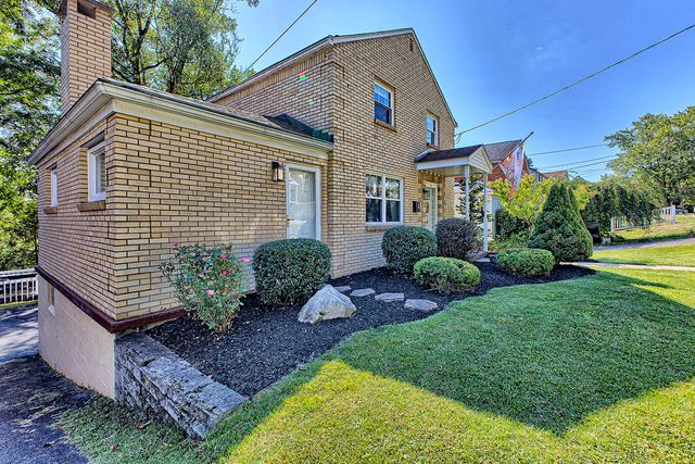 36 Glenview Avenue, City Of Greensburg, PA 15601
