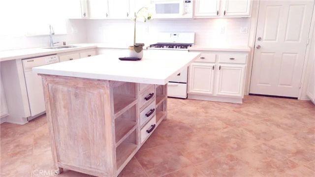 24799 Benetta Court, Wildomar, CA 92595