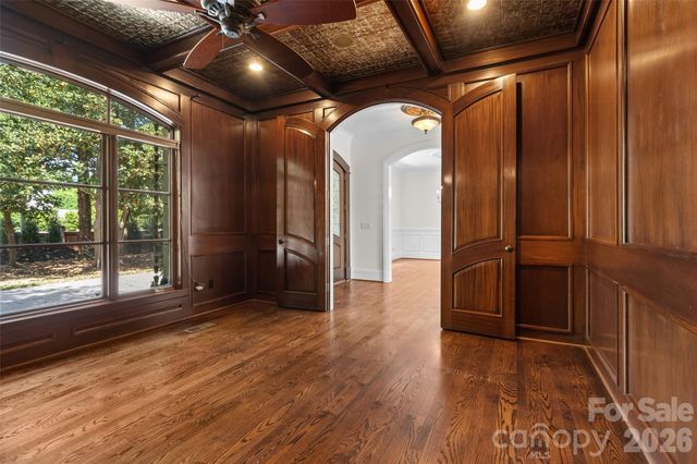 8600 Fairview Road, Charlotte, NC 28226