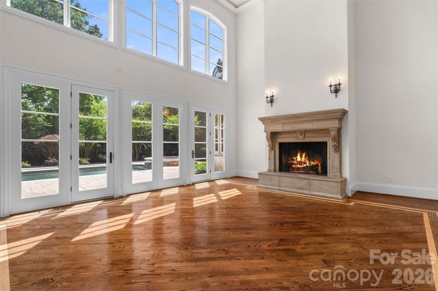 8600 Fairview Road, Charlotte, NC 28226