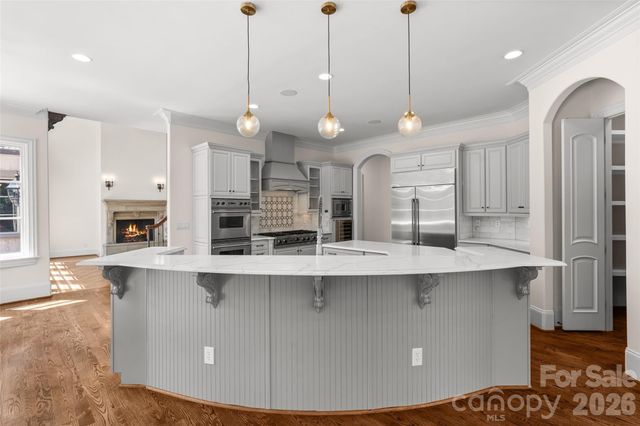 8600 Fairview Road, Charlotte, NC 28226