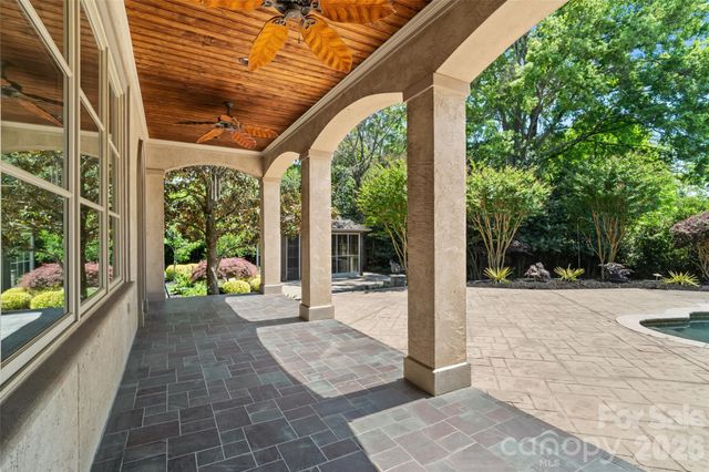 8600 Fairview Road, Charlotte, NC 28226