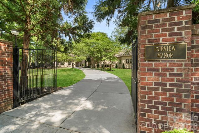 8600 Fairview Road, Charlotte, NC 28226