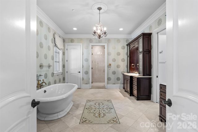8600 Fairview Road, Charlotte, NC 28226