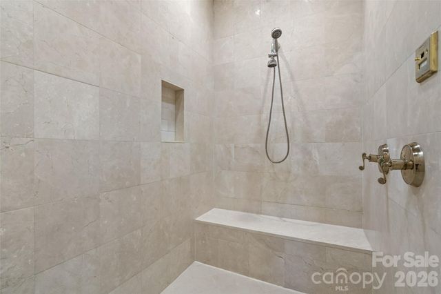8600 Fairview Road, Charlotte, NC 28226
