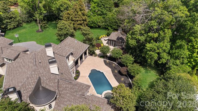 8600 Fairview Road, Charlotte, NC 28226