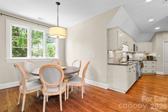 8600 Fairview Road, Charlotte, NC 28226