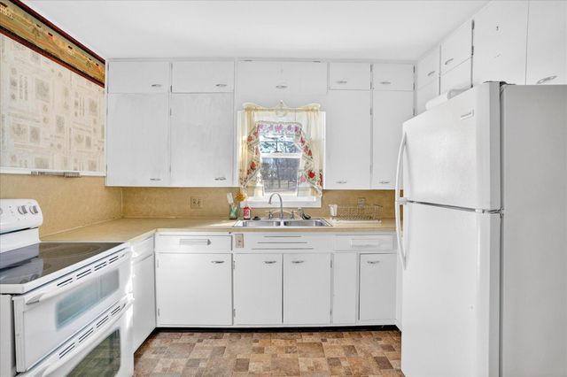 706 W Washington Street, Marshfield, MO 65706