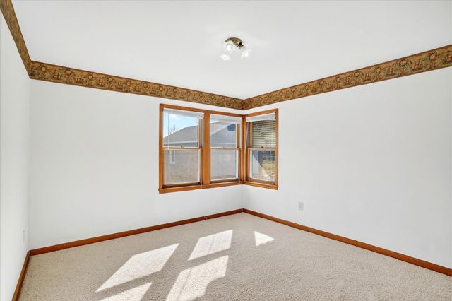 706 W Washington Street, Marshfield, MO 65706