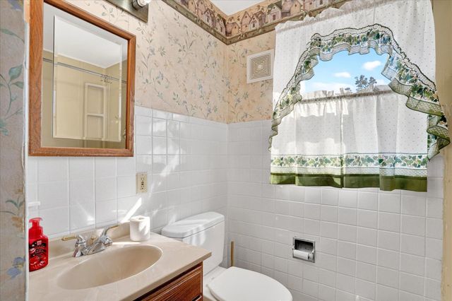 706 W Washington Street, Marshfield, MO 65706