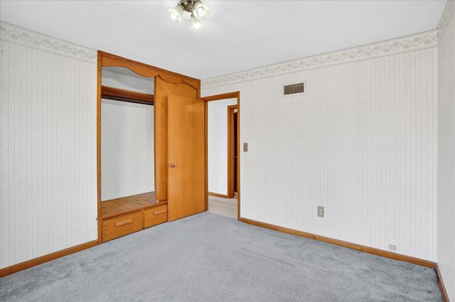 706 W Washington Street, Marshfield, MO 65706