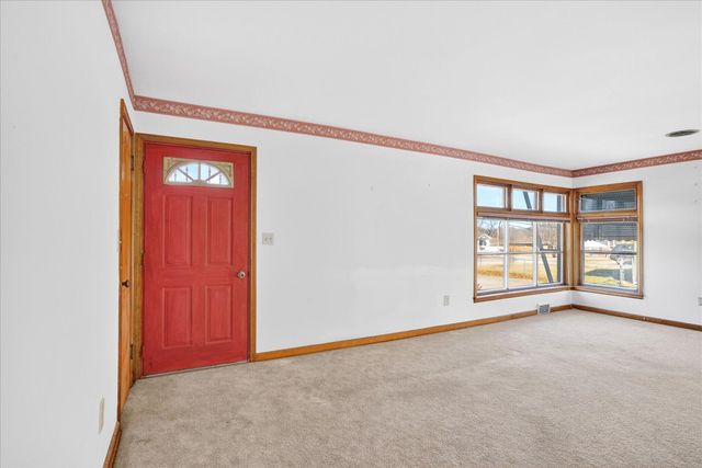 706 W Washington Street, Marshfield, MO 65706