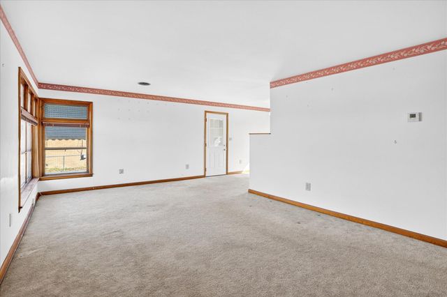 706 W Washington Street, Marshfield, MO 65706