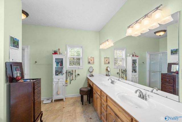 27810 Kim Drive, Harvest, AL 35749