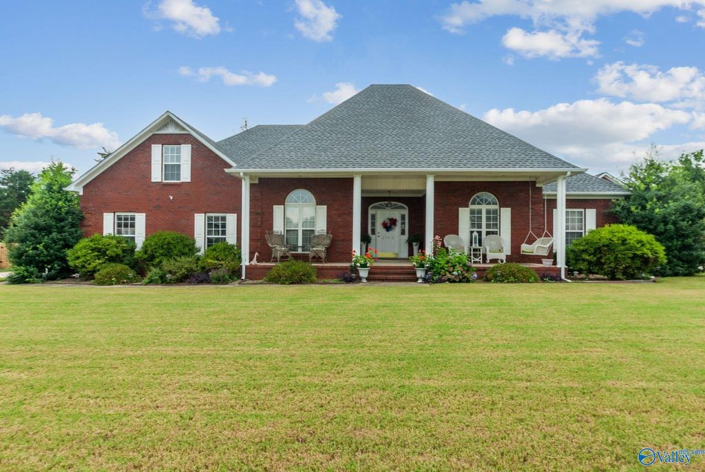 27810 Kim Drive, Harvest, AL 35749
