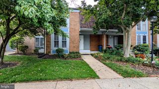 11124 OAK LEAF DR #89, Silver Spring, MD 20901