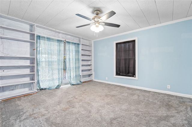 1112 E Elm Street, Hillsboro, TX 76645