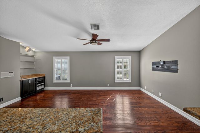 9121 Paragon Way, Boynton Beach, FL 33472