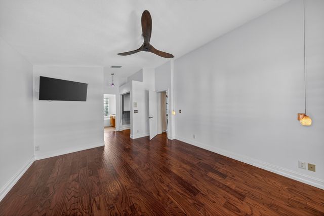 9121 Paragon Way, Boynton Beach, FL 33472