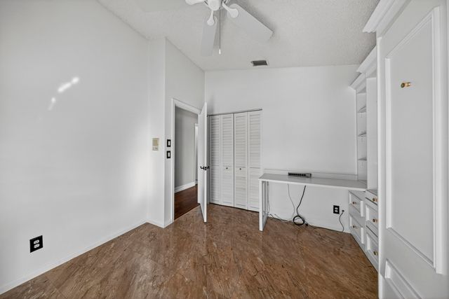 9121 Paragon Way, Boynton Beach, FL 33472