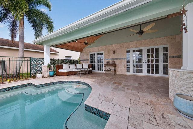 9121 Paragon Way, Boynton Beach, FL 33472