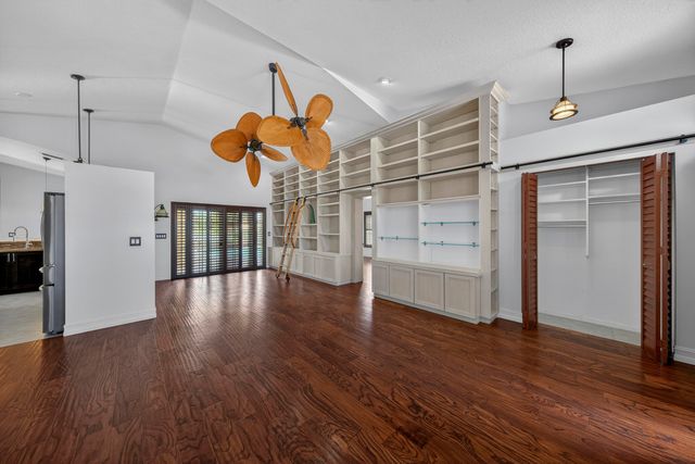 9121 Paragon Way, Boynton Beach, FL 33472