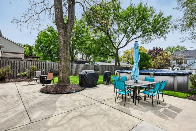 1031 ADELIA Street, Downers Grove, IL 60516