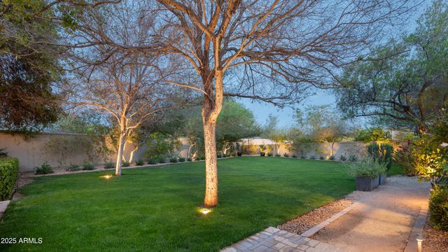 9795 E KEMPER Way, Scottsdale, AZ 85255