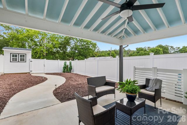 105 Maple Street, Badin, NC 28009