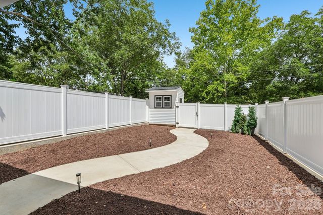 105 Maple Street, Badin, NC 28009