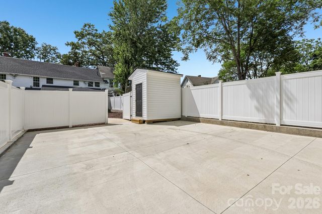 105 Maple Street, Badin, NC 28009