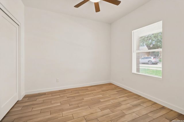 133 Lark Hill Rd, Floresville, TX 78114