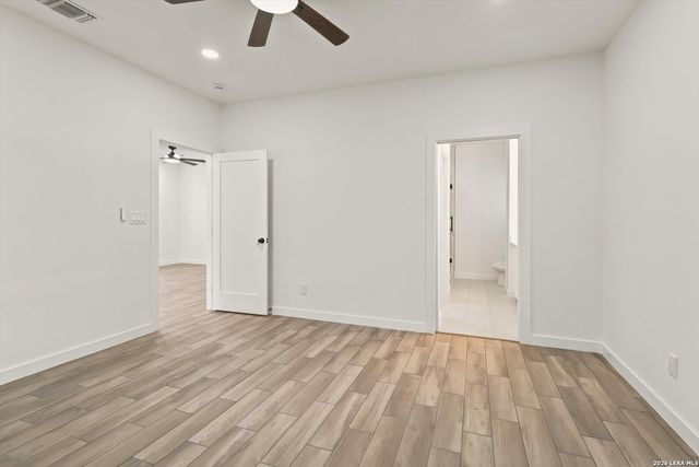 133 Lark Hill Rd, Floresville, TX 78114