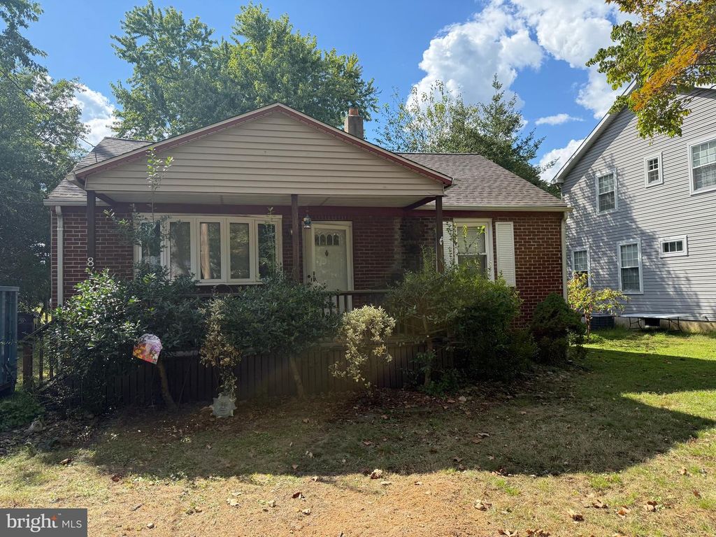 8 BERGEN AVE, Voorhees, NJ 08043