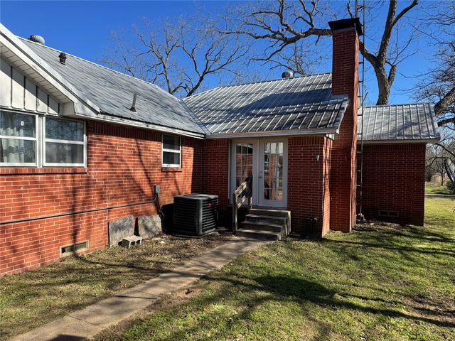 346 County Road 3520, Hawkins, TX 75765