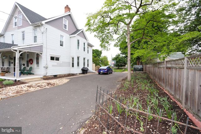 659 BELMONT AVE, Southampton, PA 18966
