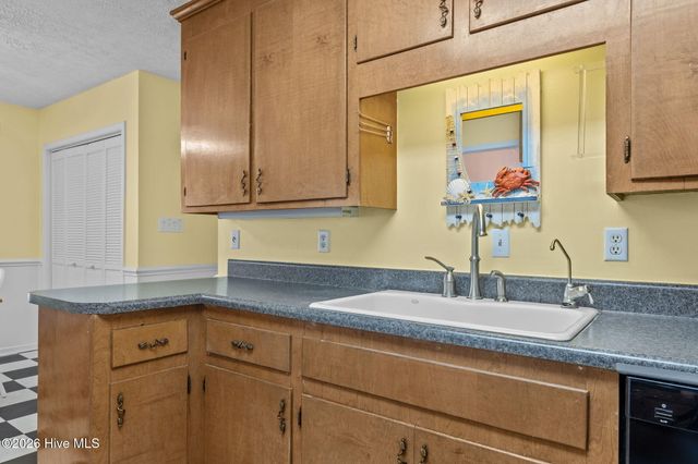 3616 Sunny Drive, Morehead City, NC 28557