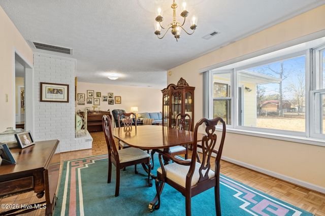 3616 Sunny Drive, Morehead City, NC 28557