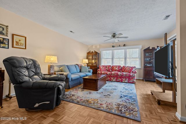 3616 Sunny Drive, Morehead City, NC 28557